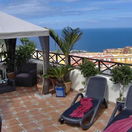 Lejlighed Mit Privatem Balkon Sowie Meer- Und Gebirgsblick Im Modernen Stil